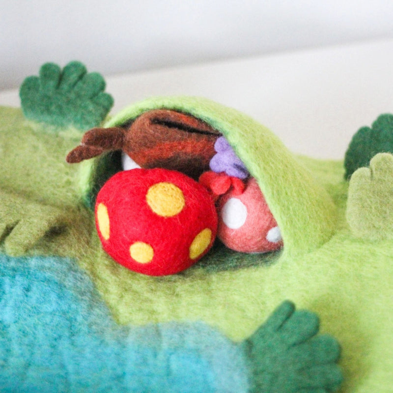 Felt Fairy Garden Pond Play Mat