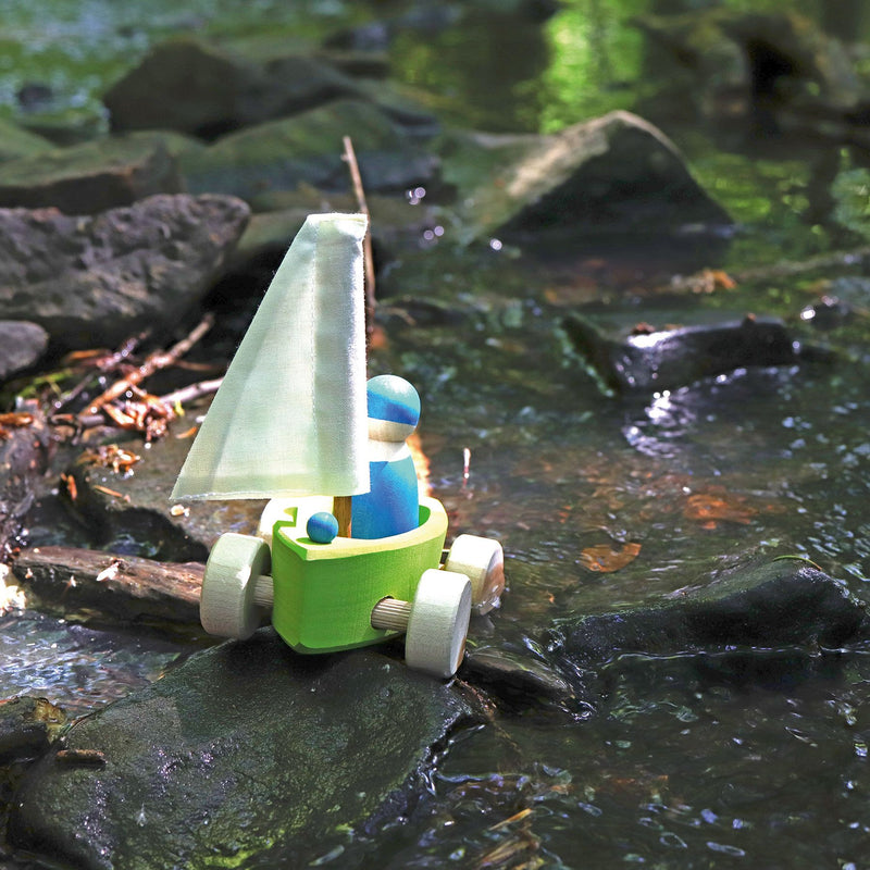 Little Land Yacht with Sailor