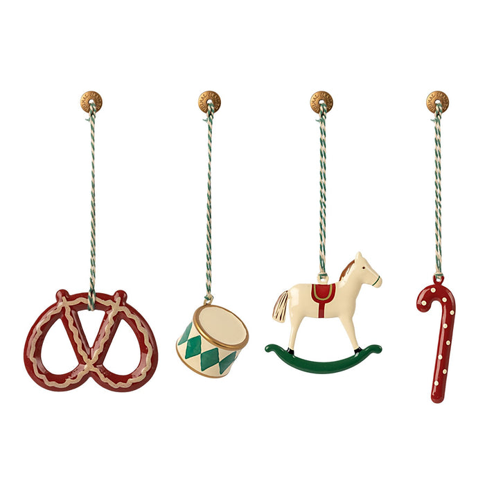 Metal Ornament Set, Peter's Christmas